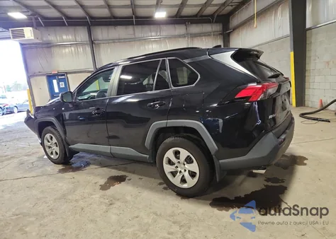 2021 Toyota Rav4 Le z USA, uszkodzony, nr VIN 2T3F1RFV8MC161486